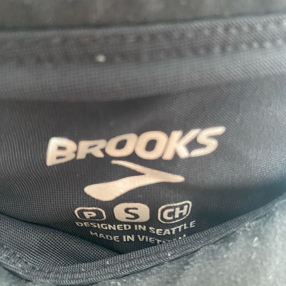 Sports shorts. Bundle of 3 sports shorts - Picture 7 of 10